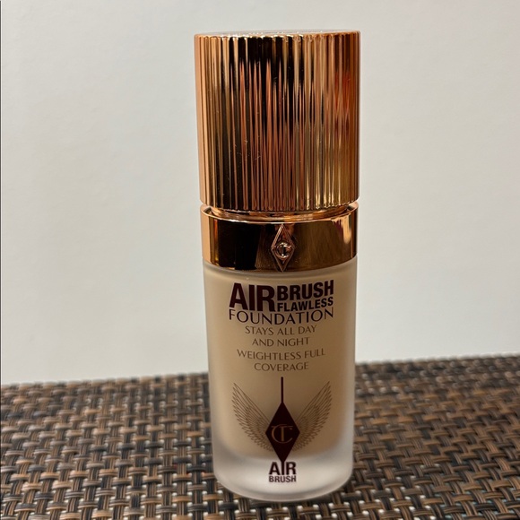 Charlotte Tilbury Other - Charlotte Tilbury Air Brush Flawless Foundation Air Brush